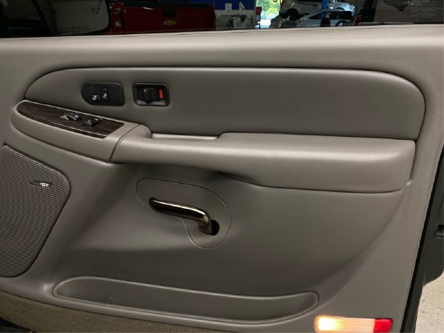 Used 2003 GMC Yukon Denali AWD/4WD image 28