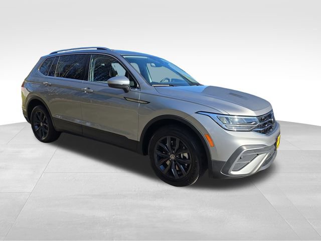 Used 2024 Volkswagen Tiguan SE
