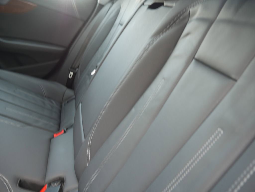 Used 2023 Audi A4 2.0T Premium w/ Convenience Package image 25