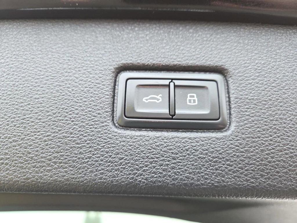 Used 2018 Audi Q7 2.0T Premium image 17