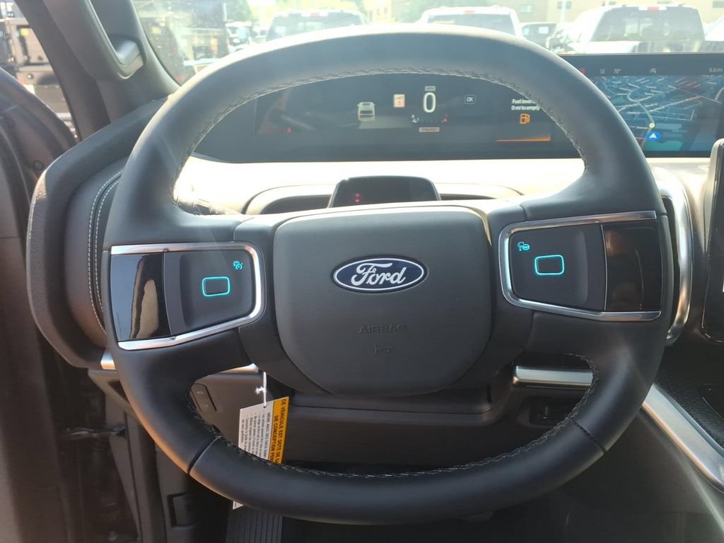 New 2027 Ford Expedition Platinum w/ Stealth Performance Package AWD/4WD image 14
