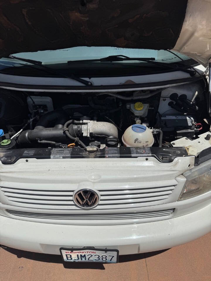 Used 2002 Volkswagen Eurovan MV FWD image 36