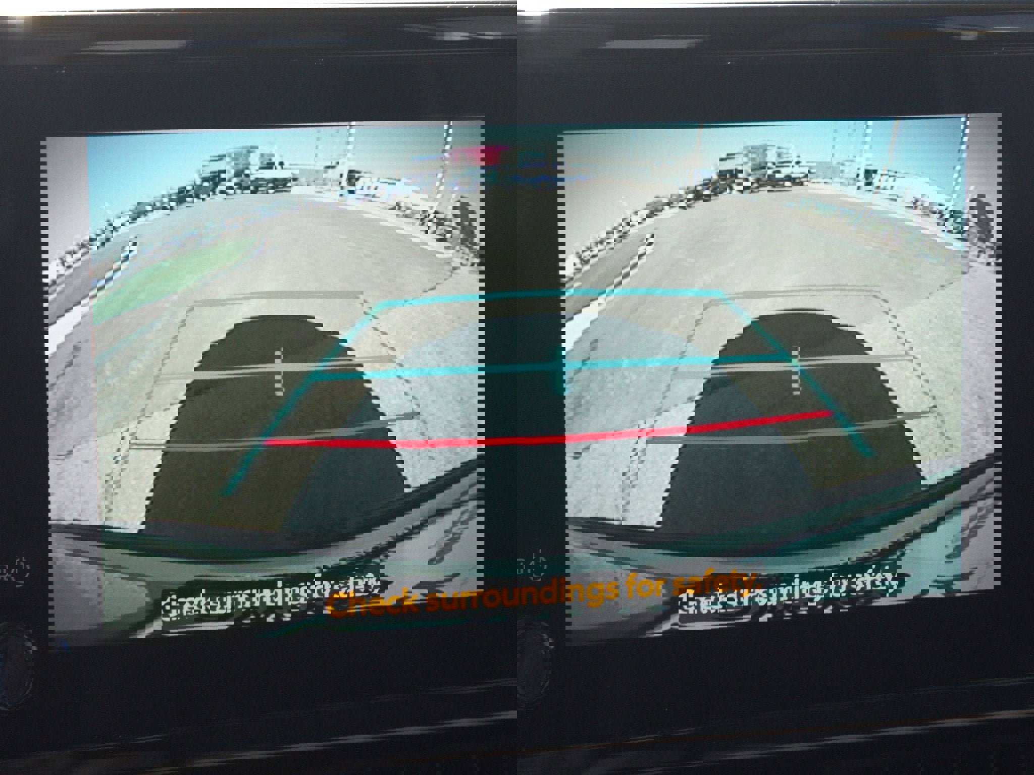 Used 2025 Toyota Corolla Cross LE image 7