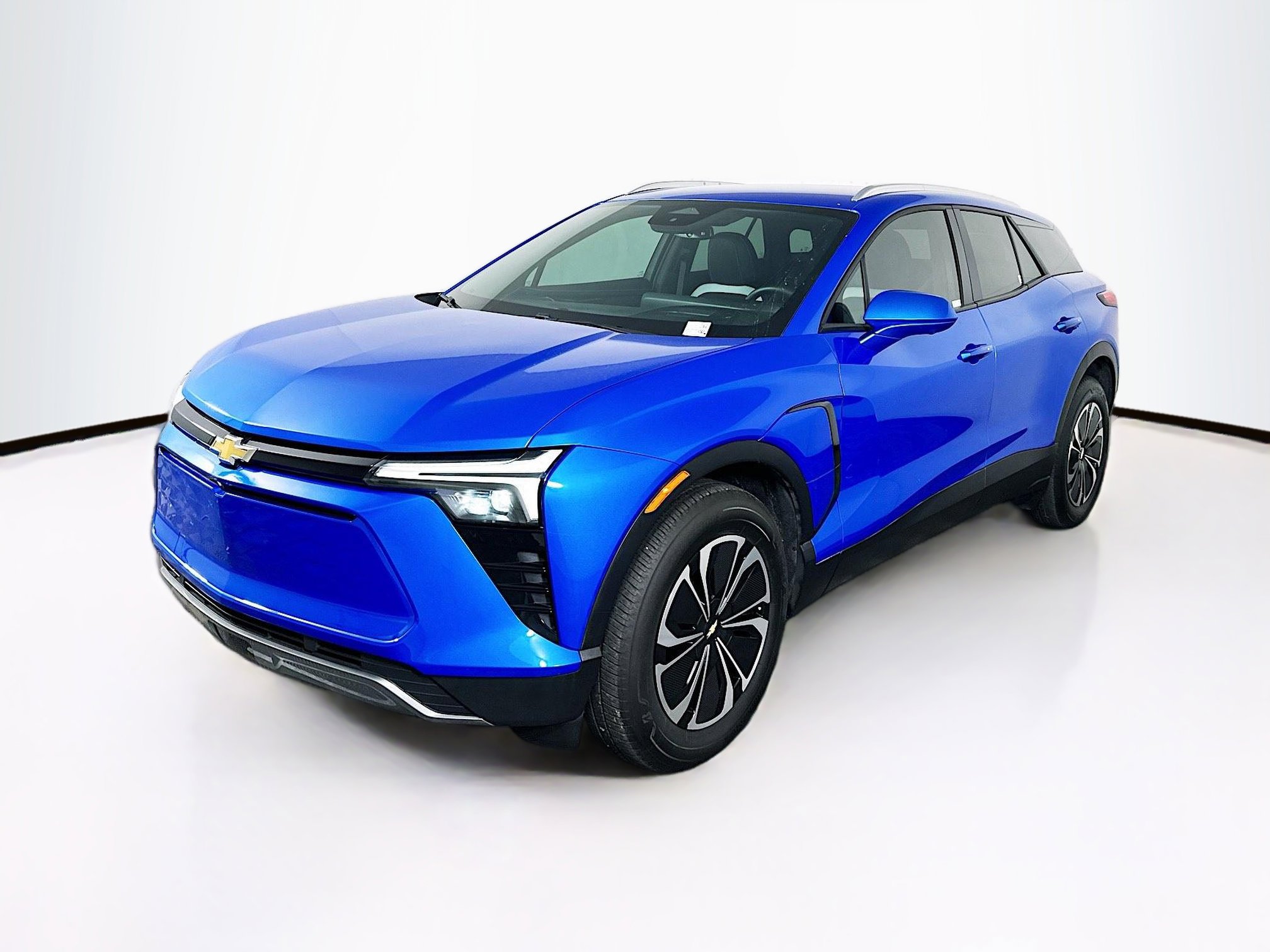 Used 2024 Chevrolet Blazer EV LT AWD/4WD image 3