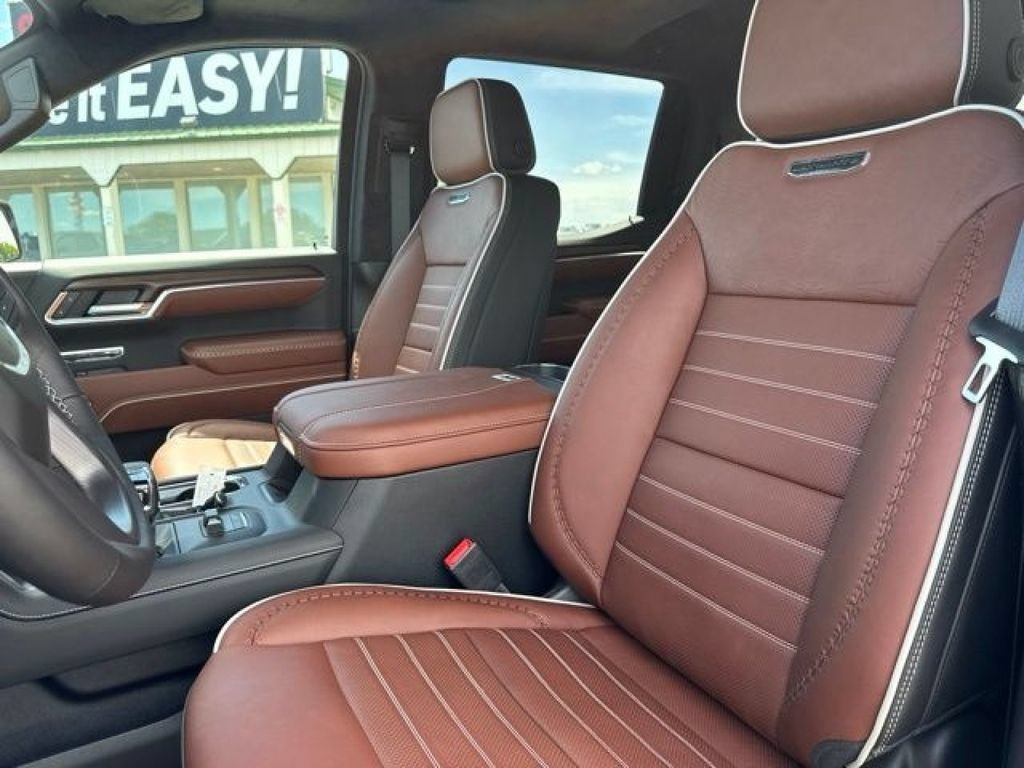 New 2026 GMC Sierra 1500 Denali Ultimate w/ LPO, Black Badging Package AWD/4WD image 11