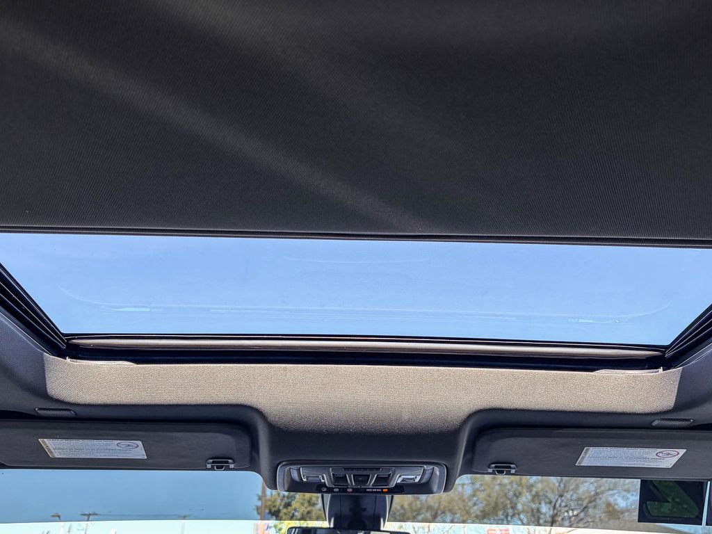 Used 2022 GMC Sierra 2500 Denali w/ Denali Ultimate Package image 28