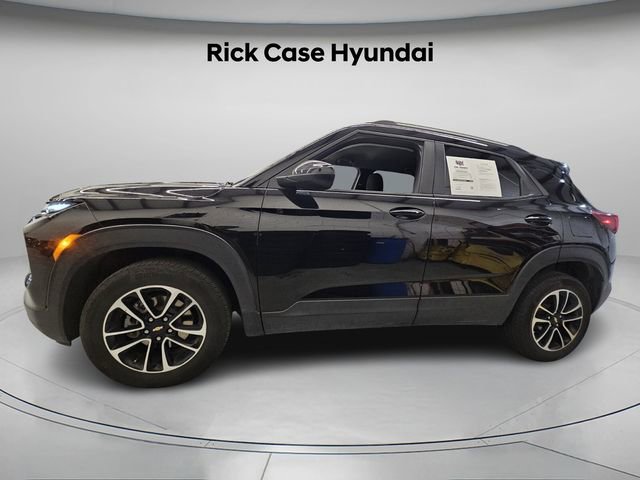 Used 2024 Chevrolet TrailBlazer LT image 3