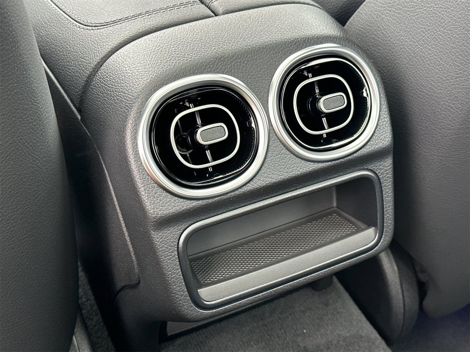 New 2025 Mercedes-Benz C 300 4MATIC Sedan image 13