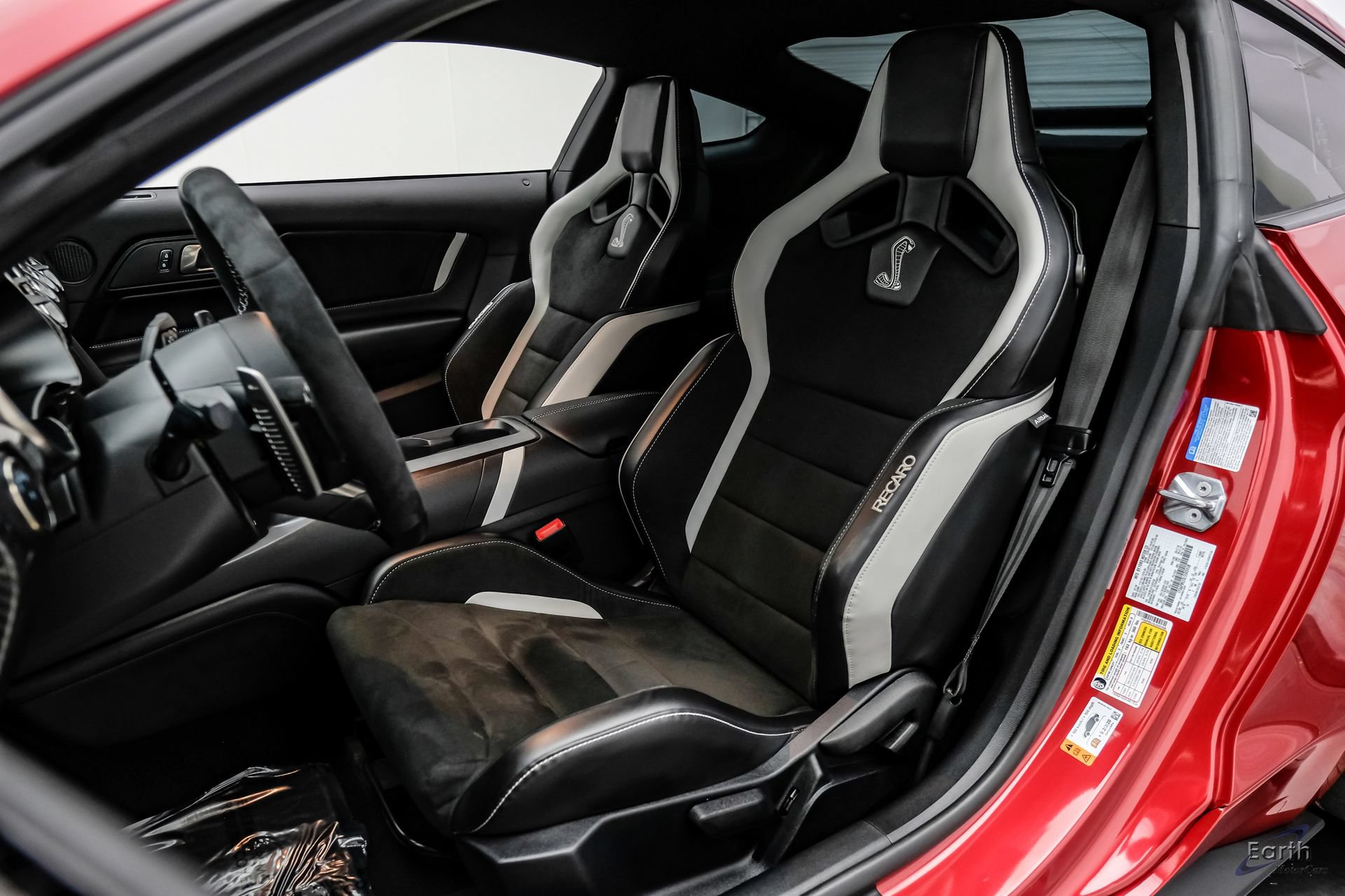 Used 2020 Ford Mustang Shelby GT500 w/ Carbon Fiber Track Pack RWD image 50