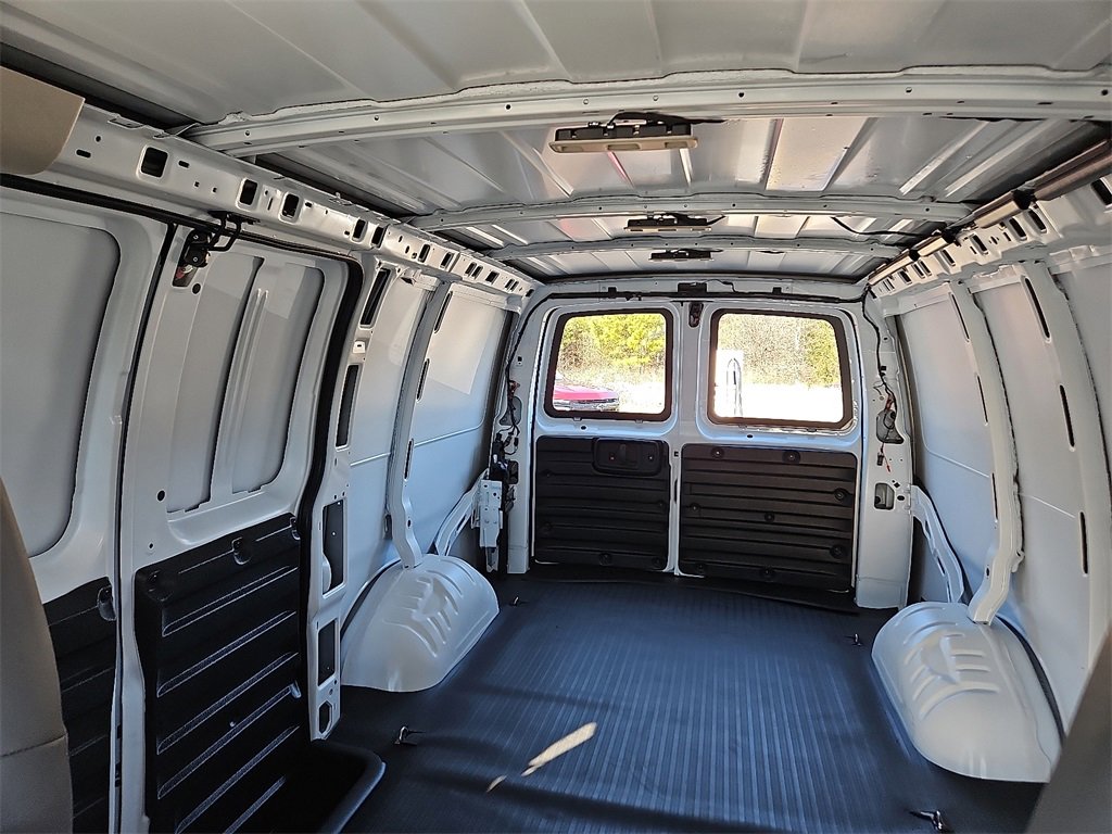 New 2025 Chevrolet Express 2500 w/ Driver Convenience Package image 6