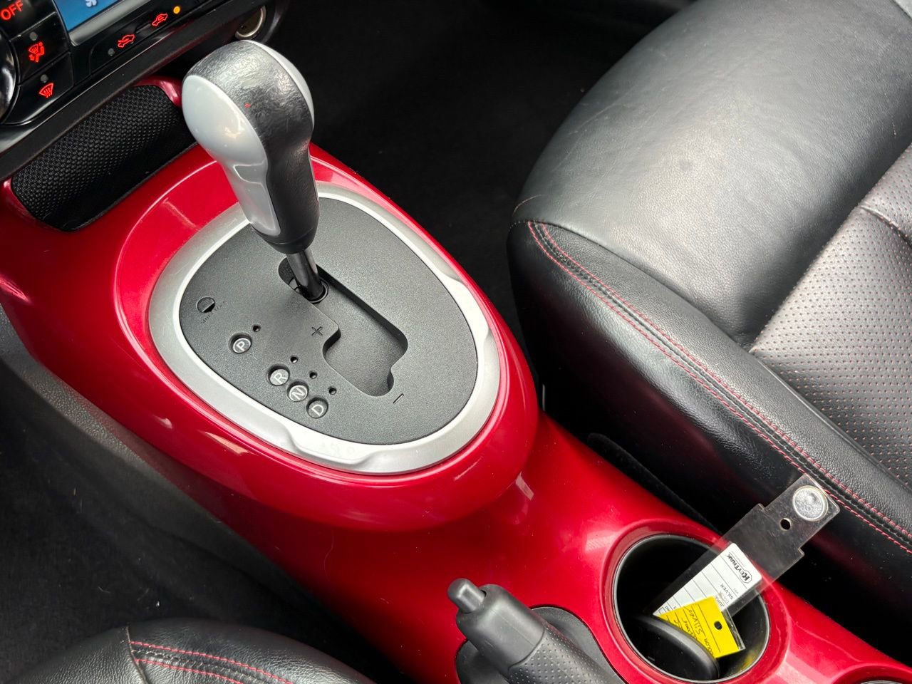 Used 2016 Nissan Juke SL image 20