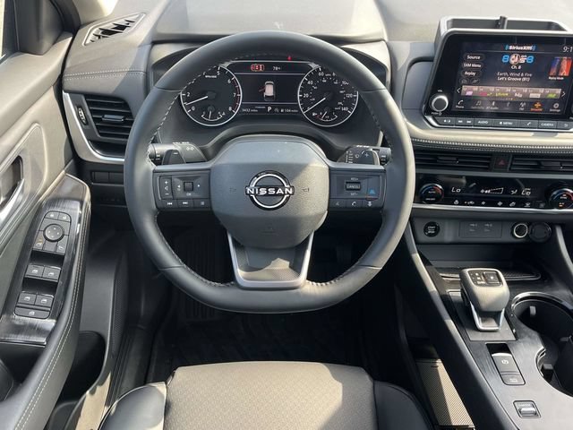 Used 2026 Nissan Rogue Dark Armor FWD image 18