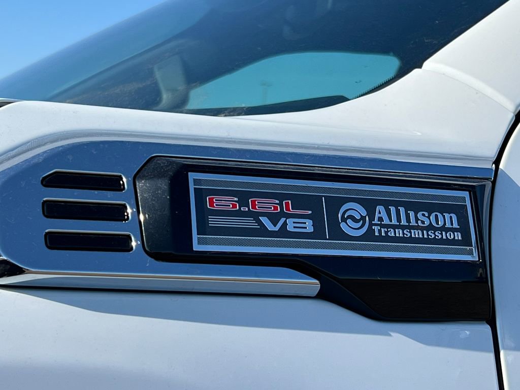 New 2026 GMC Sierra 2500 SLE w/ SLE Value Package; image 2