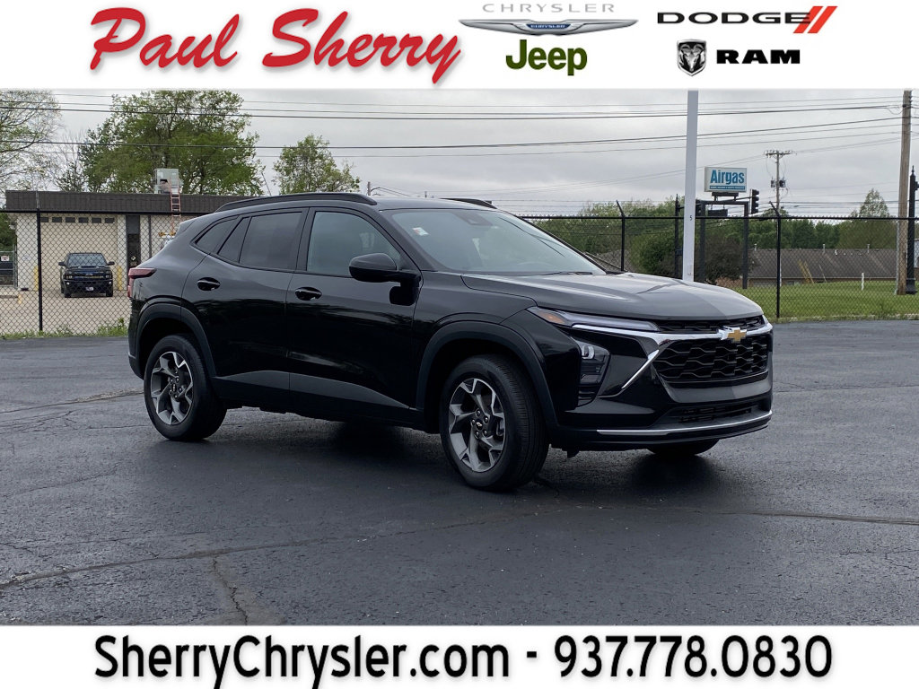 Used 2025 Chevrolet Trax LT w/ LT Convenience Package