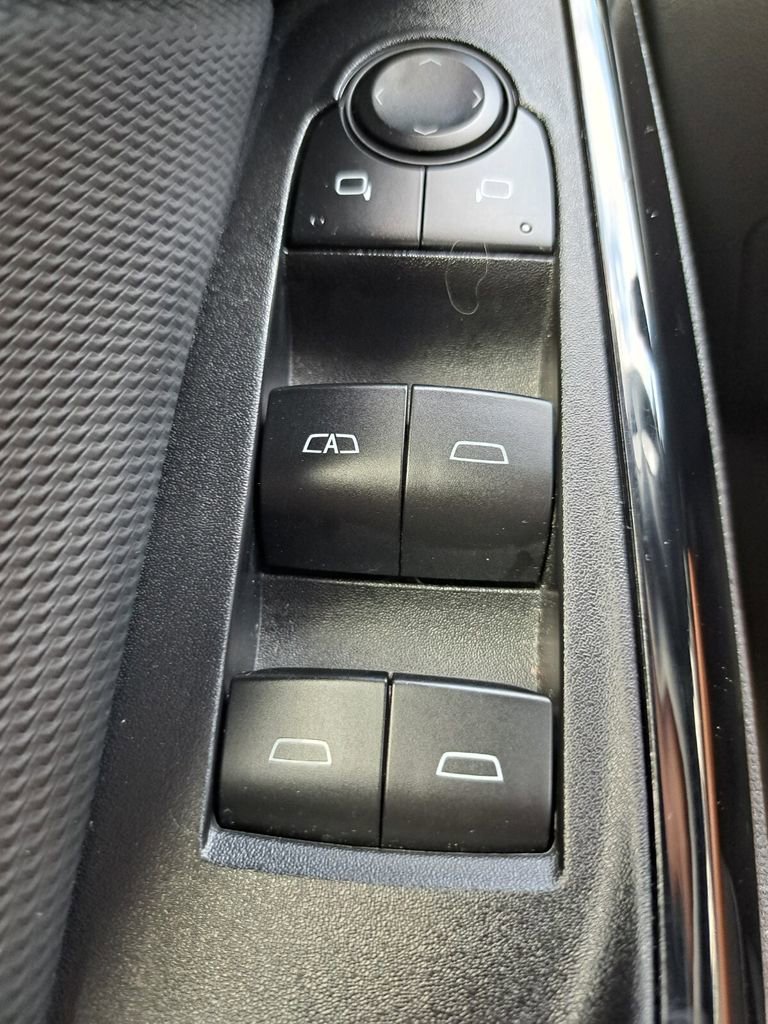 Used 2025 Chevrolet Equinox LT FWD image 16