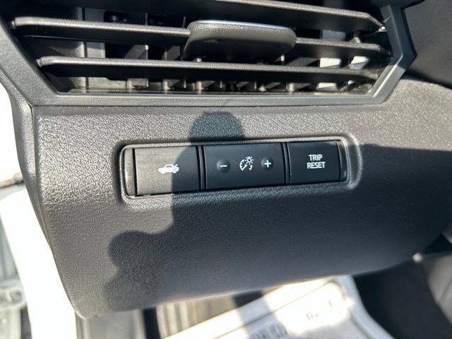 Used 2025 Nissan Altima 2.5 SR AWD/4WD image 18