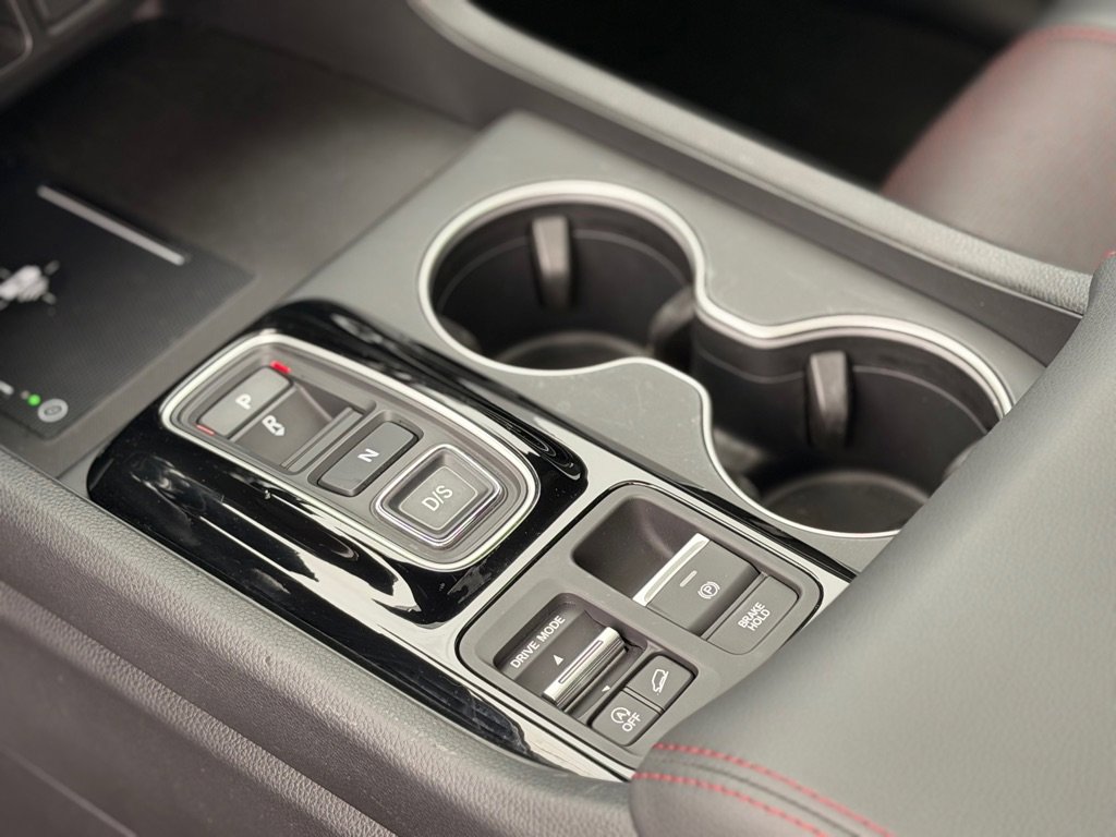 Used 2025 Honda Pilot Black Edition image 19