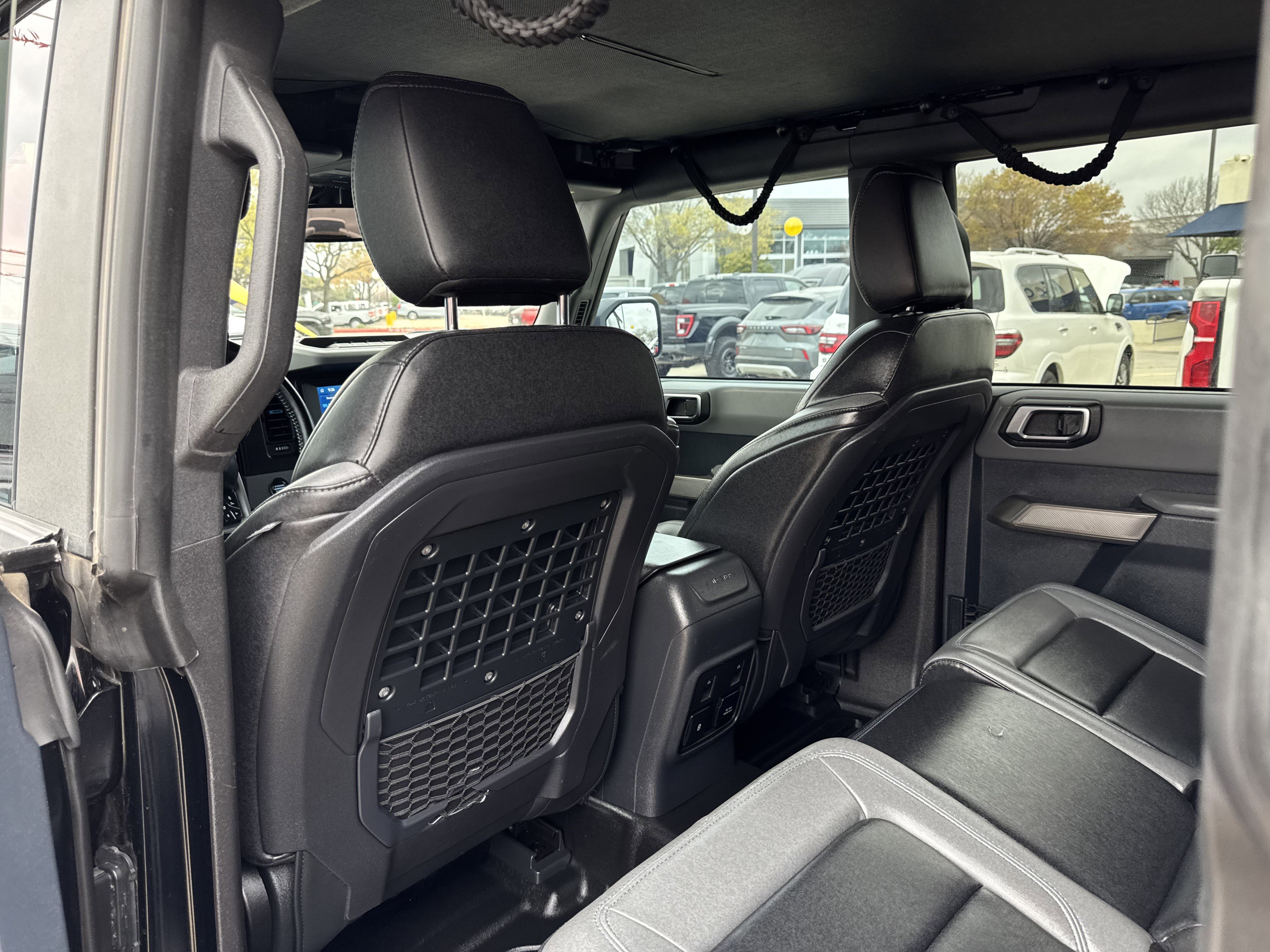 Used 2023 Ford Bronco Black Diamond w/ Sasquatch Package image 14