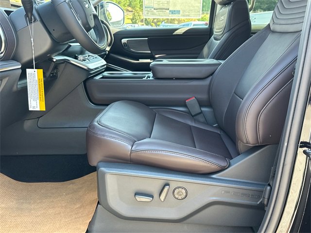 New 2025 Ford Expedition Max Platinum w/ Platinum Ultimate Package image 9