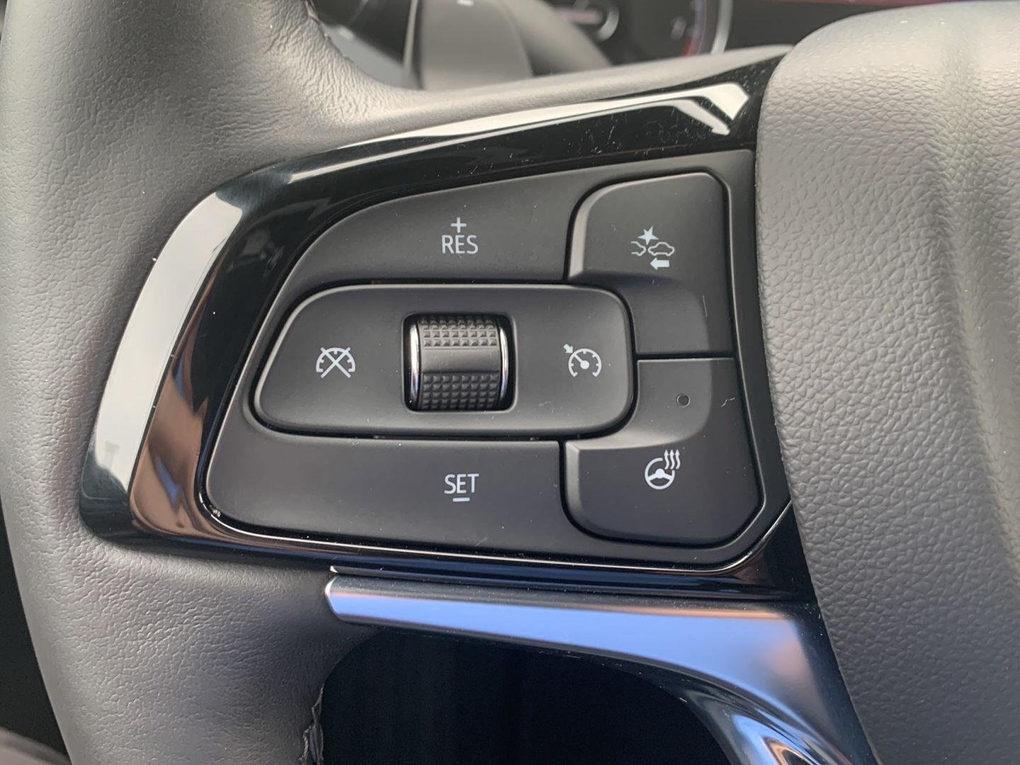 Used 2023 Buick Enclave Essence w/ Sport Touring Edition AWD/4WD image 9