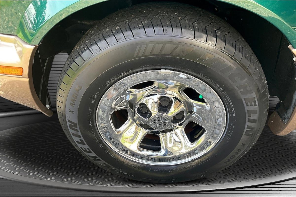 Used 2000 Chevrolet Astro Passenger RWD image 30