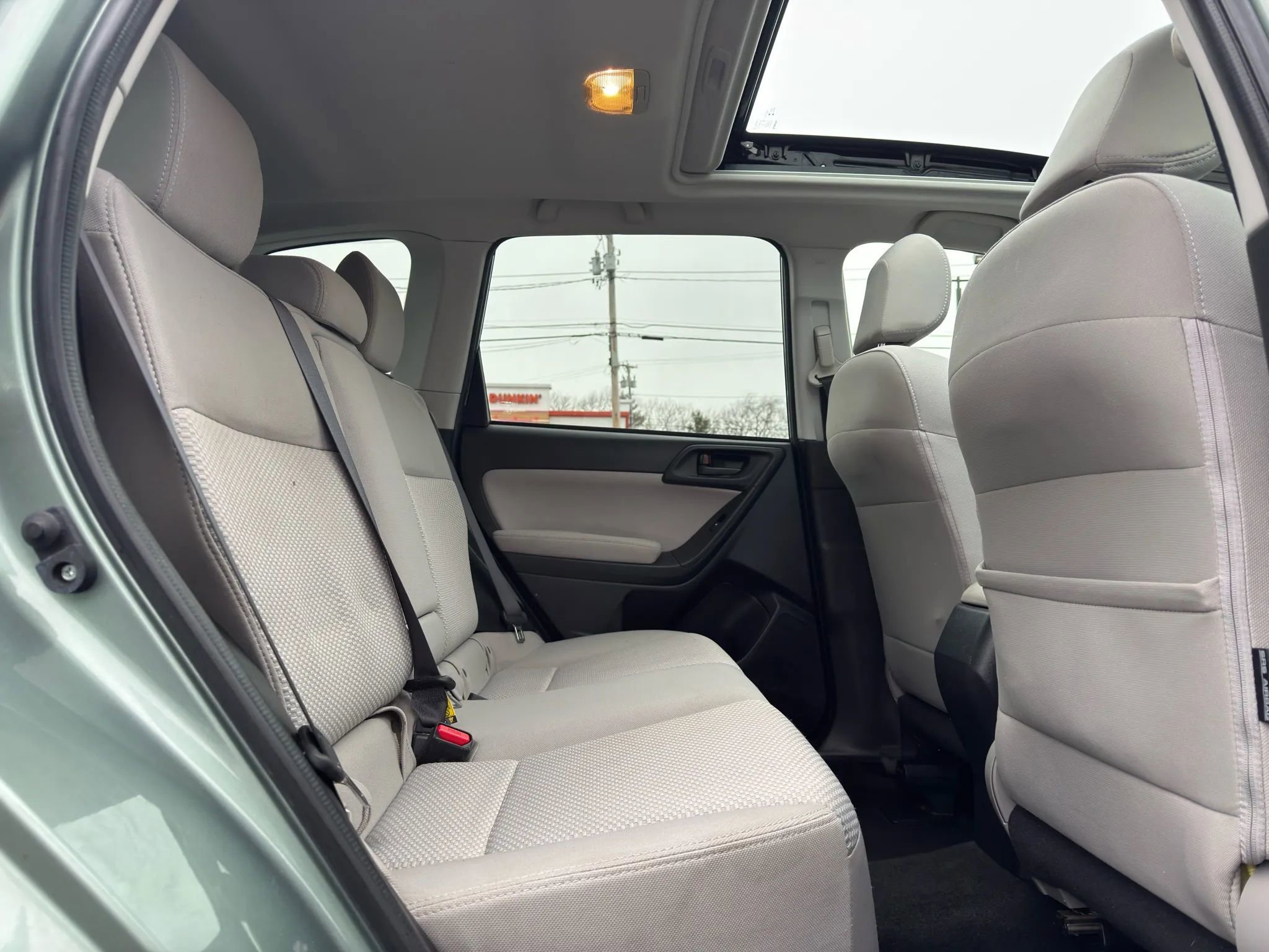 Used 2015 Subaru Forester 2.5i Premium w/ All-Weather Package image 21