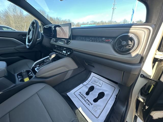 Certified 2024 Chevrolet Colorado ZR2 w/ ZR2 Convenience Package III image 31