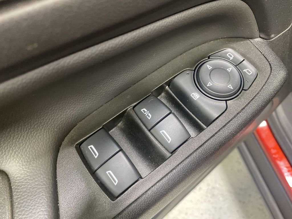 Certified 2023 Chevrolet Equinox LT FWD image 32