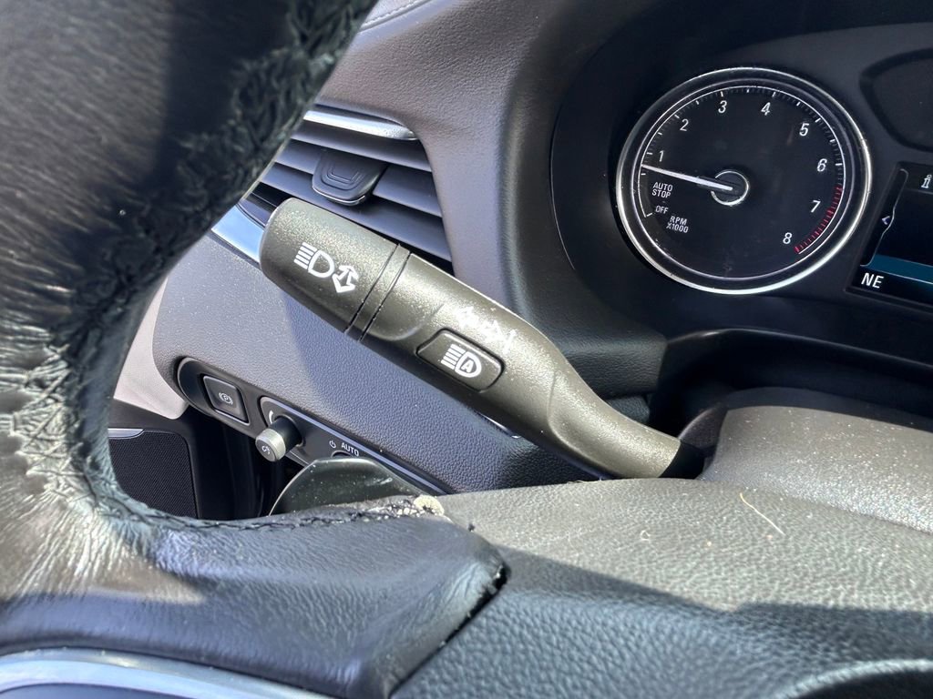 Used 2019 Buick Enclave Premium w/ Experience Buick Package image 16