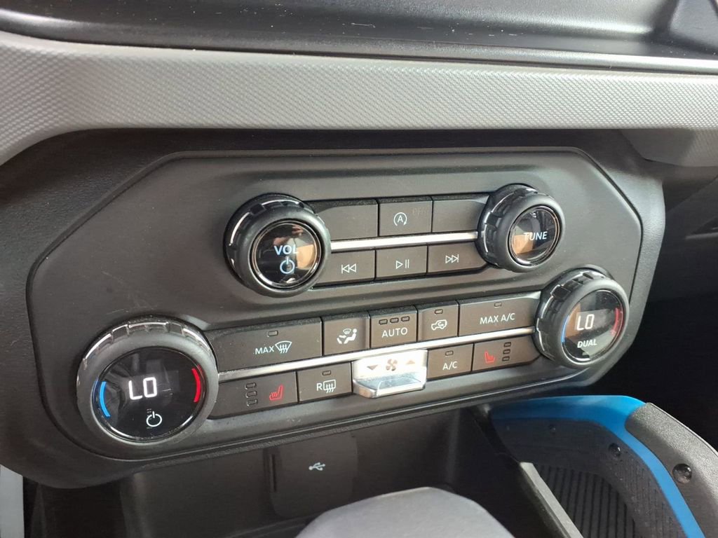 Certified 2021 Ford Bronco Black Diamond w/ Sasquatch Package image 22