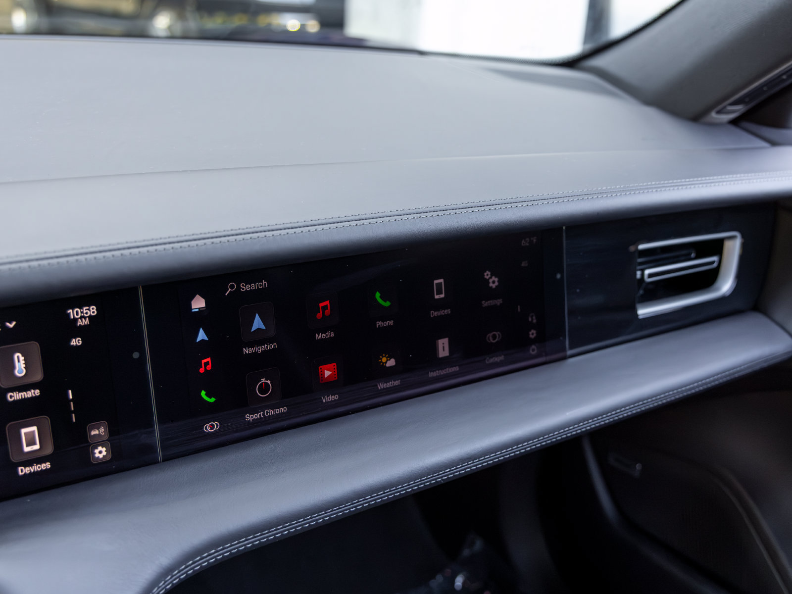 Certified 2025 Porsche Taycan 4S AWD/4WD image 40