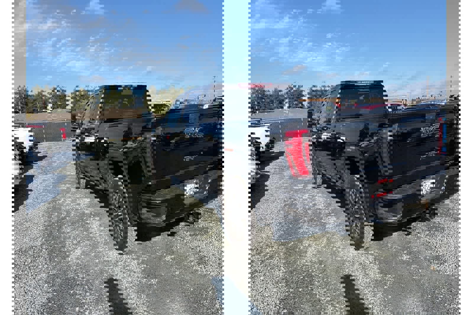 Used 2024 GMC Sierra 2500 Denali Ultimate image 3