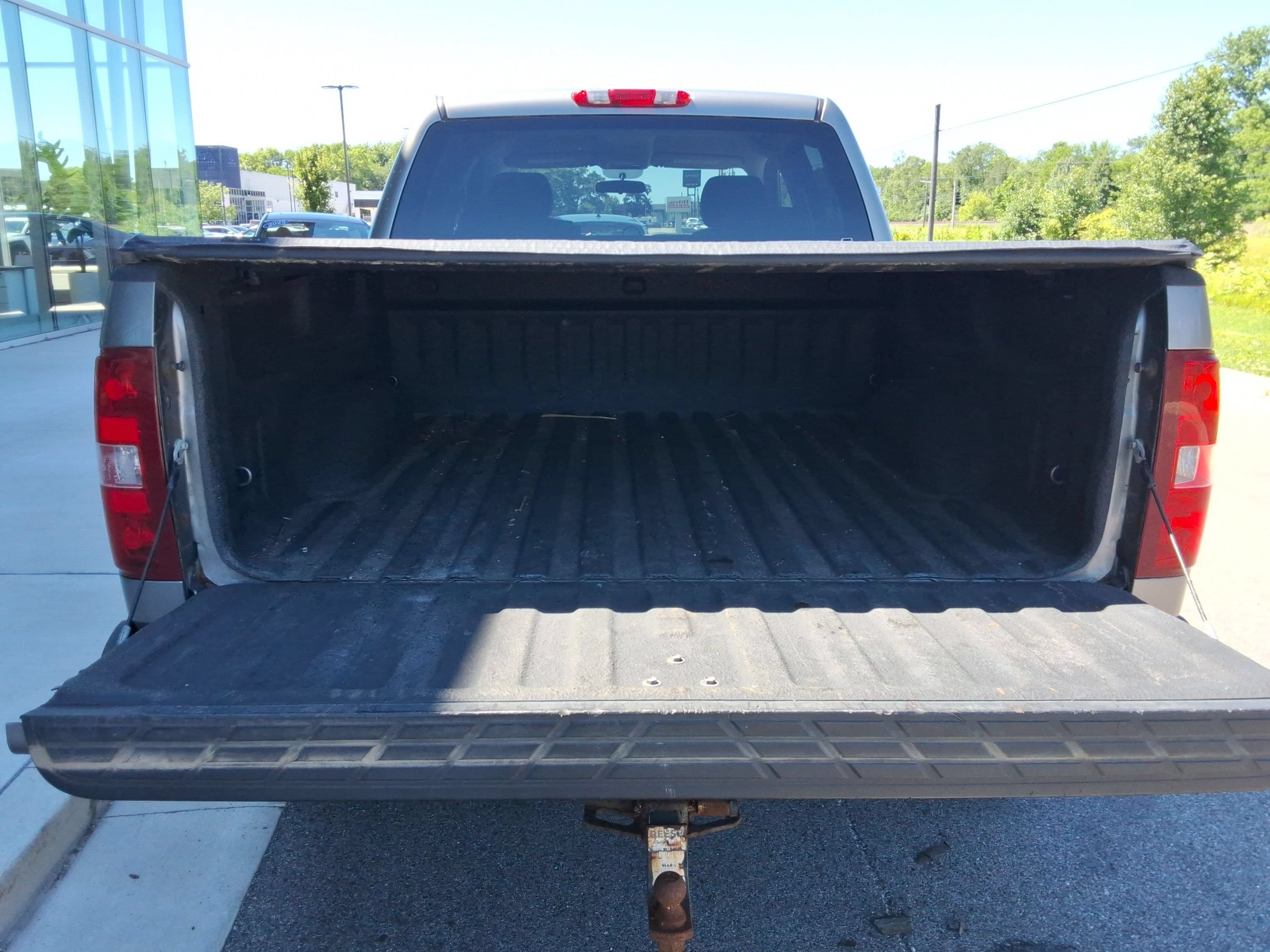 Used 2009 Chevrolet Silverado 1500 LT AWD/4WD image 28