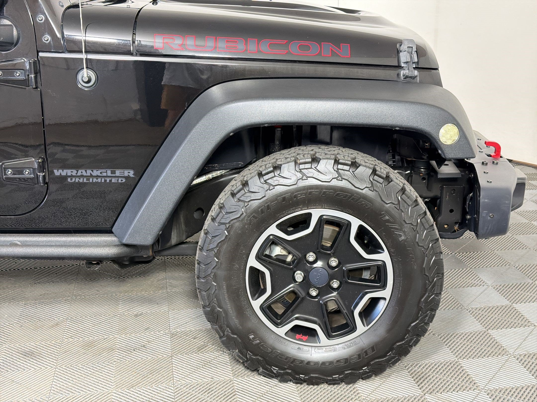 Used 2017 Jeep Wrangler Unlimited Rubicon AWD/4WD image 12