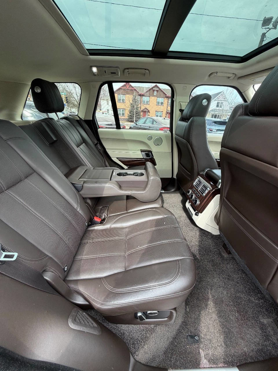 Used 2015 Land Rover Range Rover Supercharged image 39