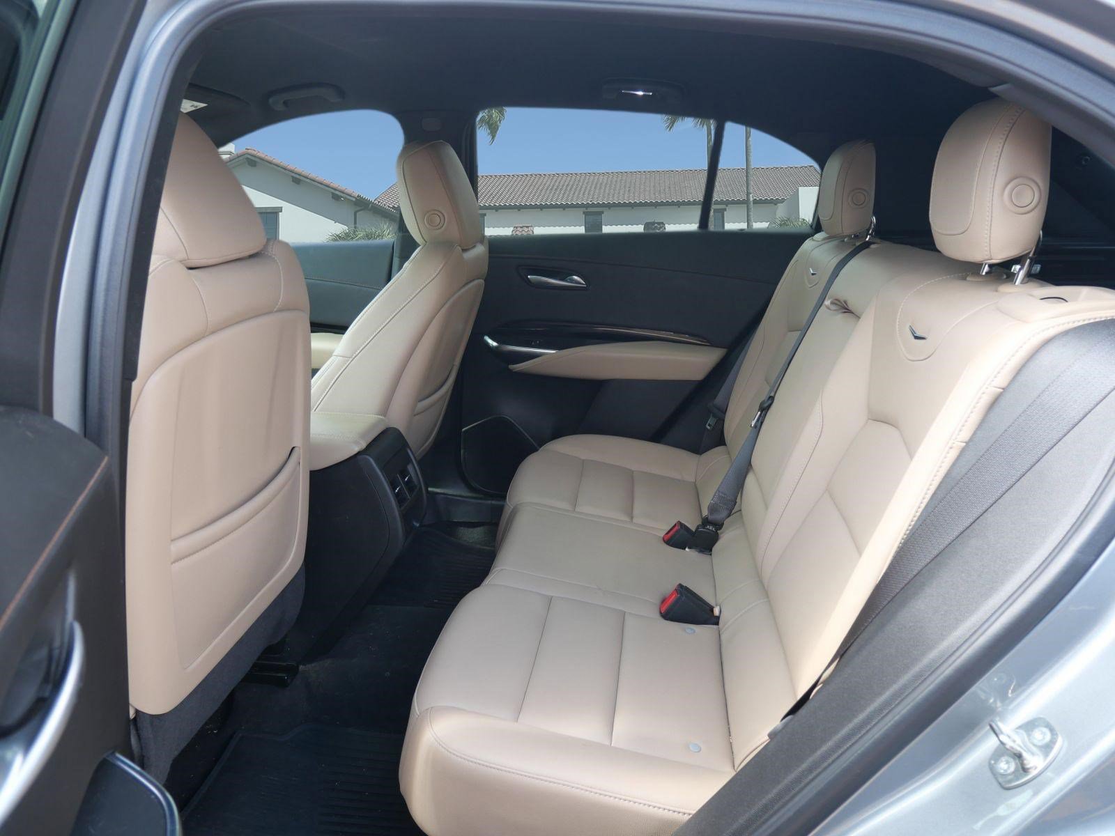 Used 2024 Cadillac XT4 Luxury image 9