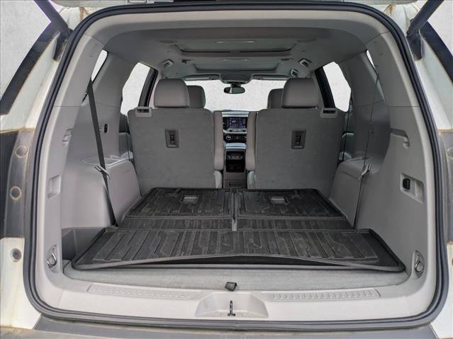Used 2020 GMC Acadia SLT w/ Driver Alert Package II FWD image 6