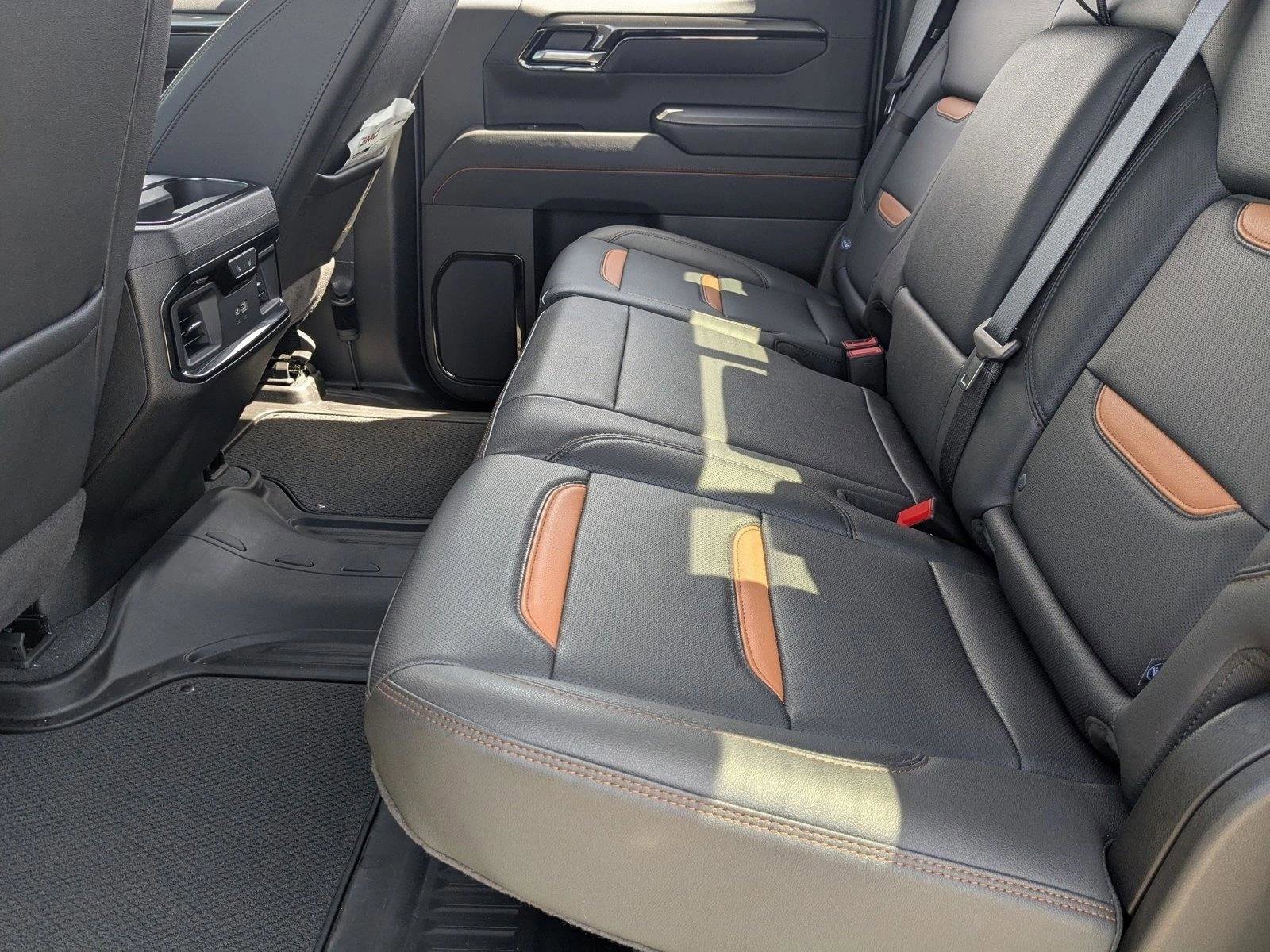 Used 2026 GMC Sierra 1500 AT4 w/ AT4 Premium Package AWD/4WD image 18
