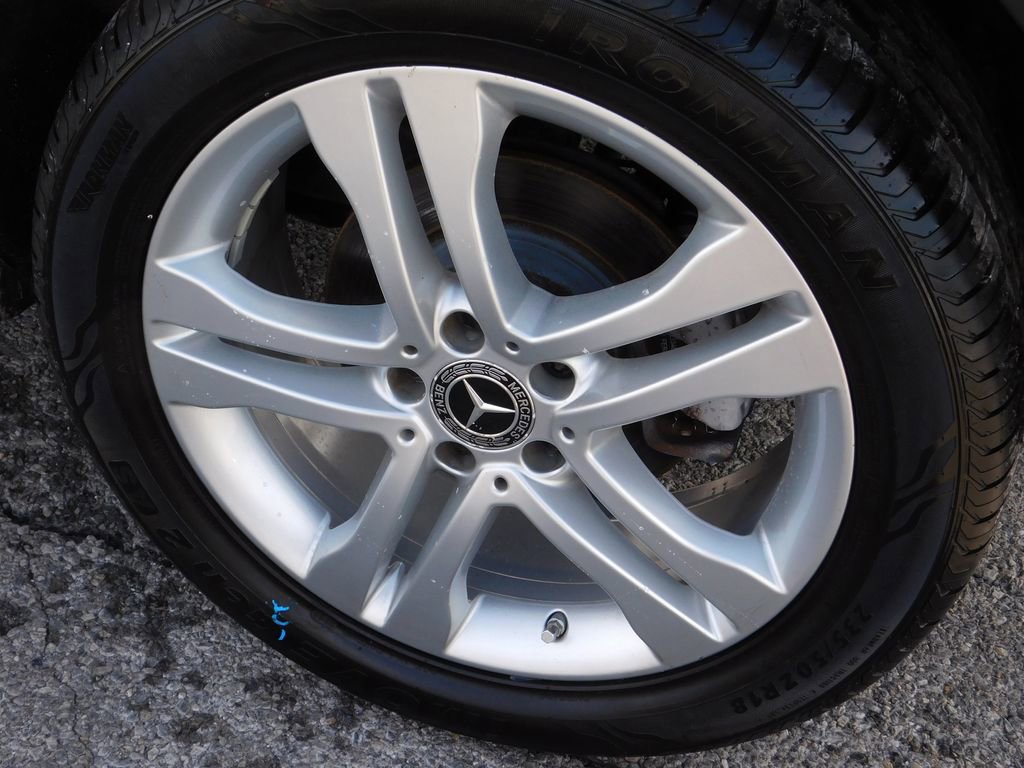 Used 2018 Mercedes-Benz GLA 250 4MATIC image 11