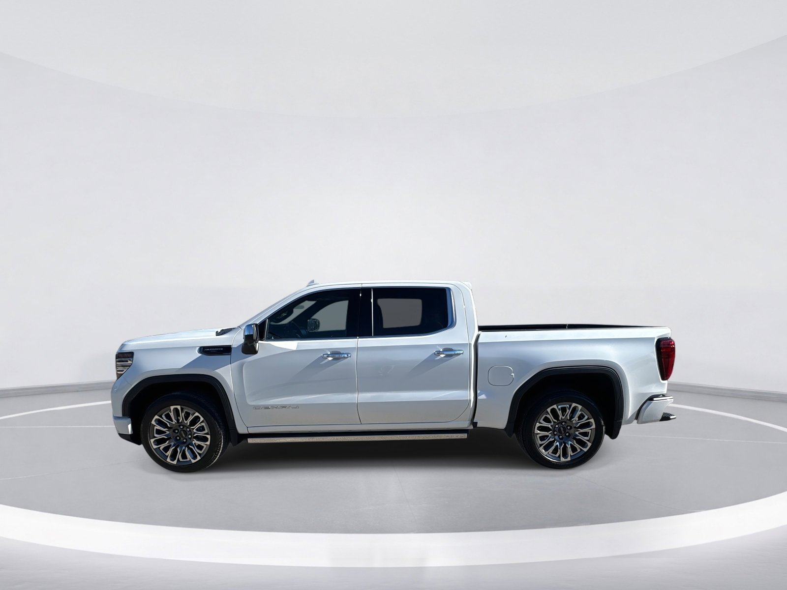 Certified 2025 GMC Sierra 1500 Denali Ultimate image 5