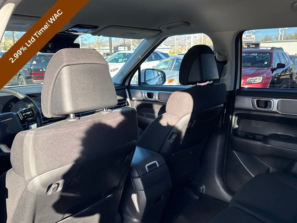 Used 2025 Hyundai Santa Fe SE image 32