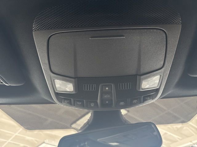 Used 2023 Ford Edge ST-Line w/ Class II Trailer Tow Package AWD/4WD image 45