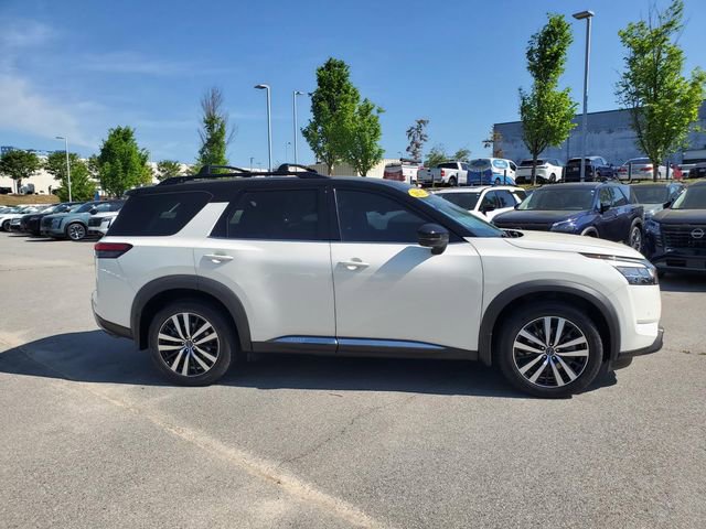 Certified 2023 Nissan Pathfinder Platinum image 3
