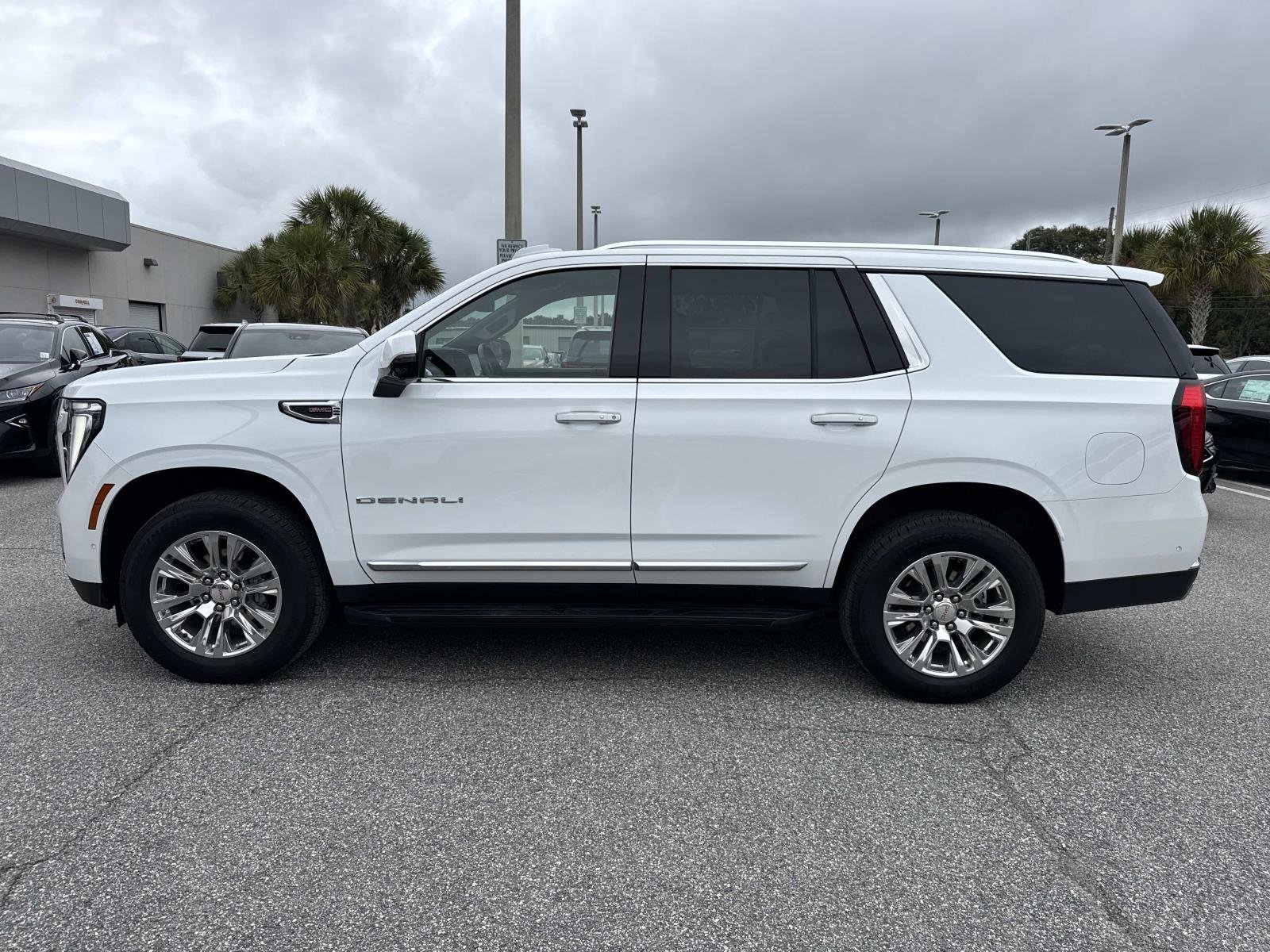 Used 2025 GMC Yukon Denali image 6
