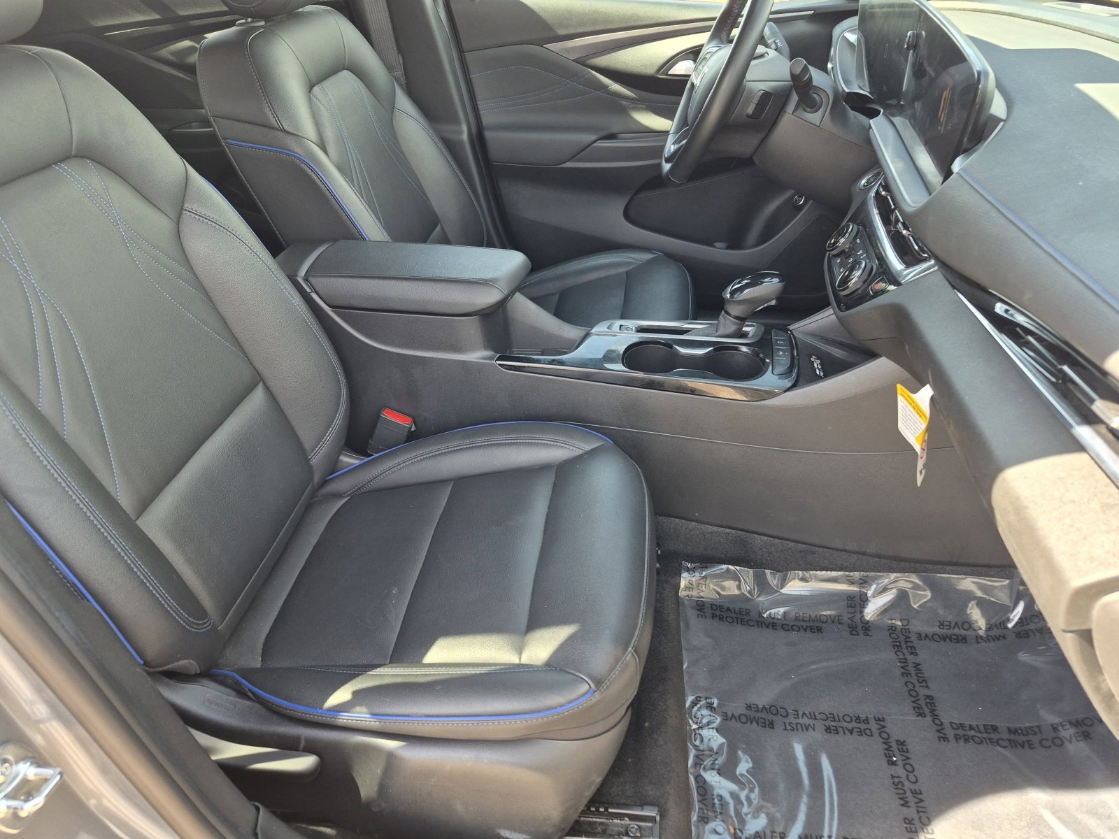 Used 2025 Buick Envista Sport Touring w/ Convenience I Package FWD image 22