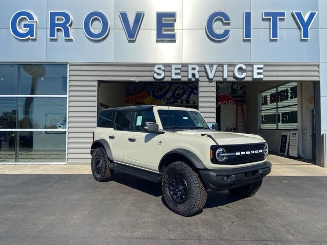 New 2025 Ford Bronco Outer Banks image 1