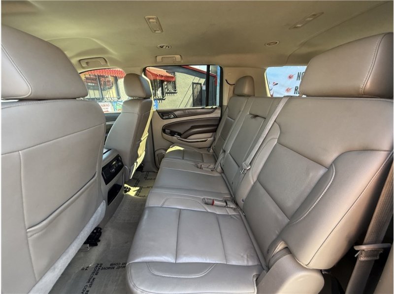 Used 2016 Chevrolet Suburban LT image 22