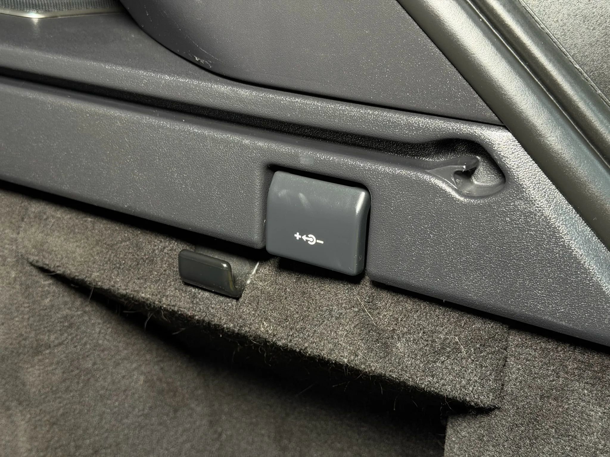 Used 2016 Land Rover Range Rover Sport Supercharged image 16