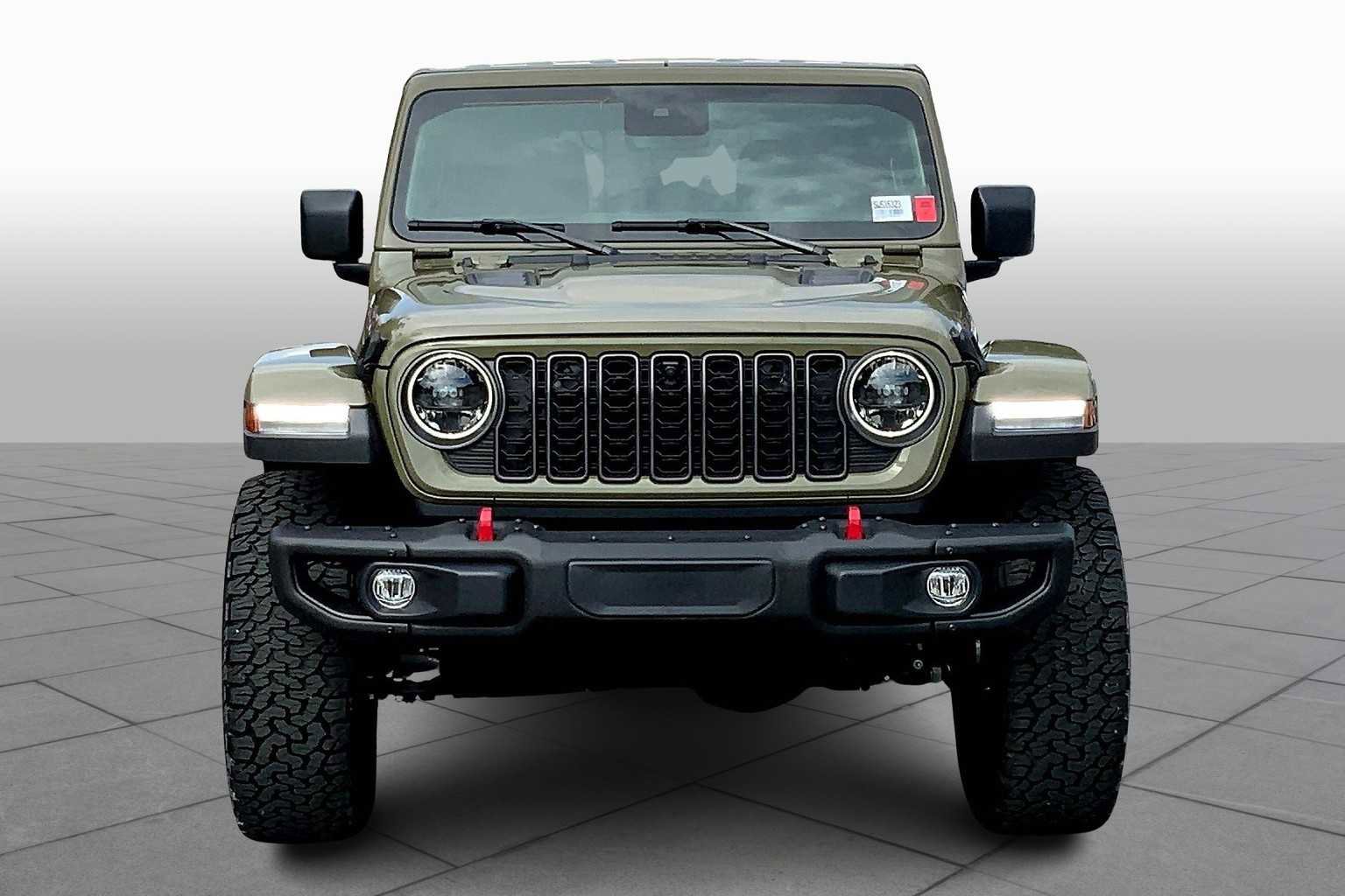 Used 2025 Jeep Wrangler Unlimited Rubicon image 3