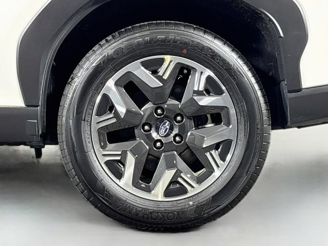 Certified 2025 Subaru Forester Premium AWD/4WD image 34